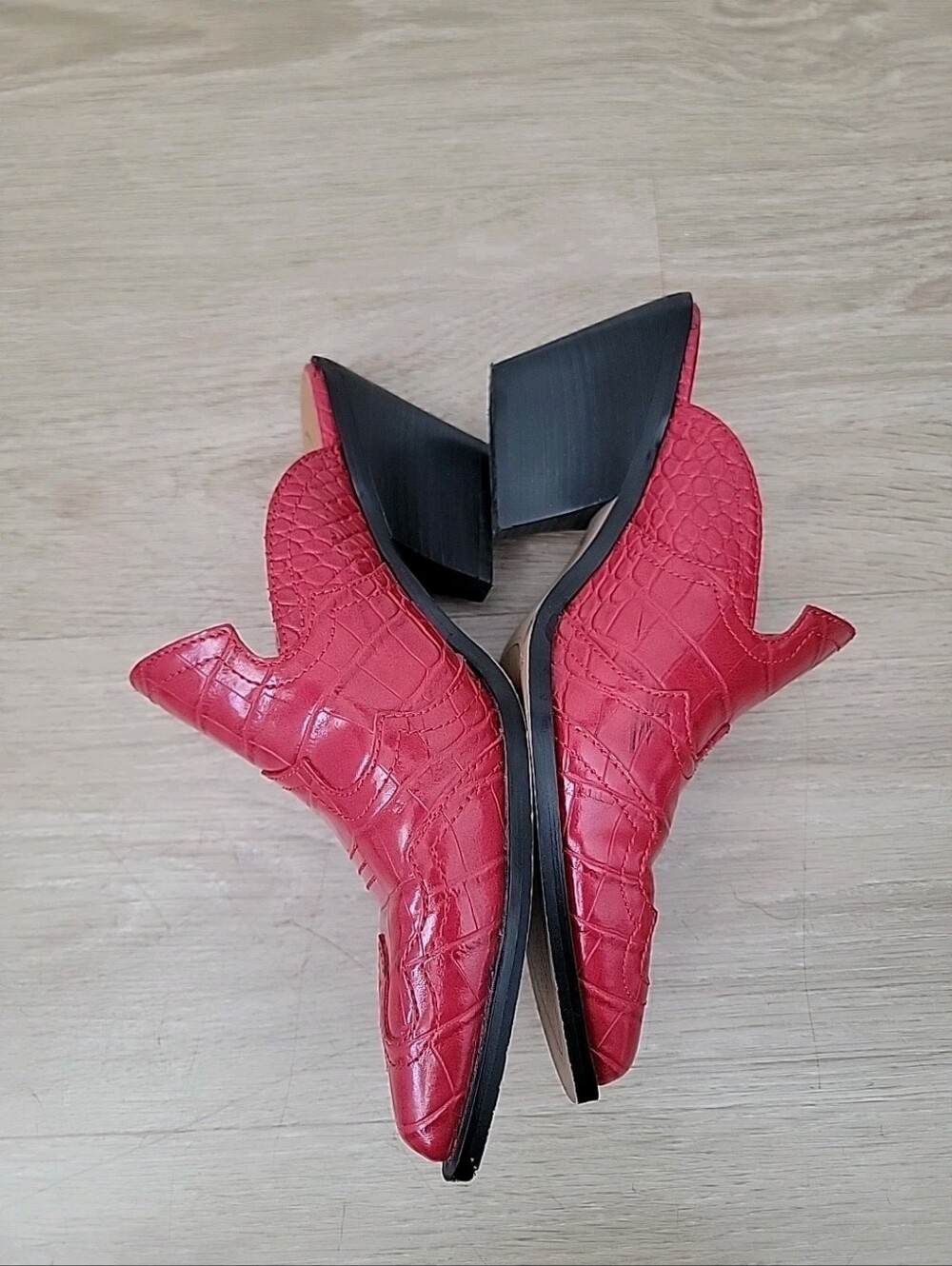 Red Croc-Embossed Mule Heel Women's Shoes Western Boho 7.5 - Picture 4 of 10